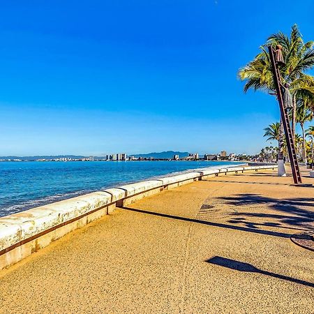 פוארטו ואלארטה Malecon Beach Side Downtown Condo מראה חיצוני תמונה